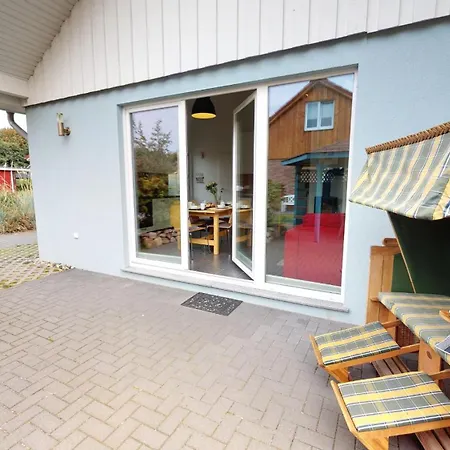 Suedstrand Haus 42 Holiday home Pelzerhaken